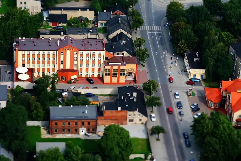 Hotel Piemont Pabianice Buitenkant foto