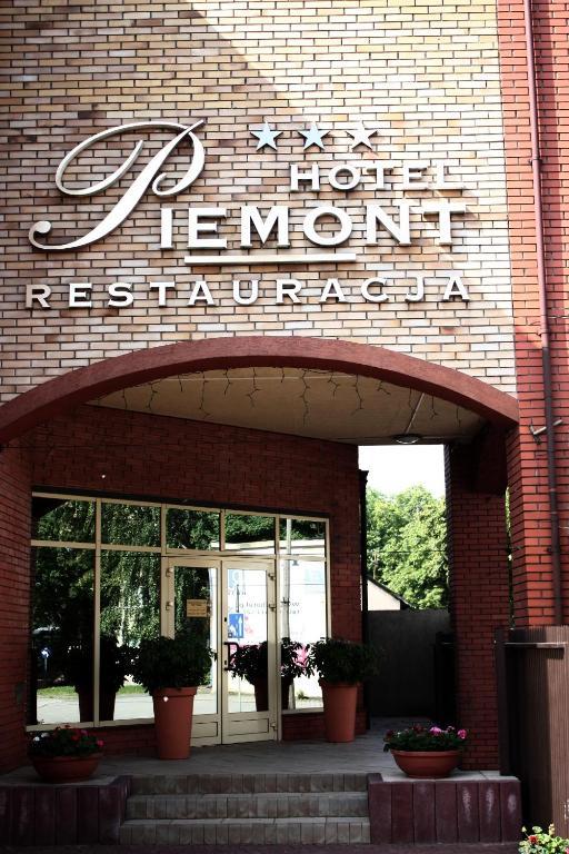 Hotel Piemont Pabianice Buitenkant foto